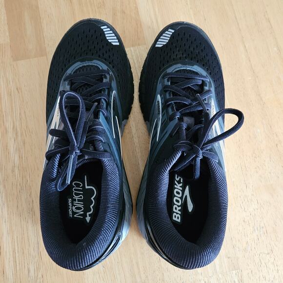 Brooks Beast 18 Mens Size 8 Running Shoes Black EUC main image 9
